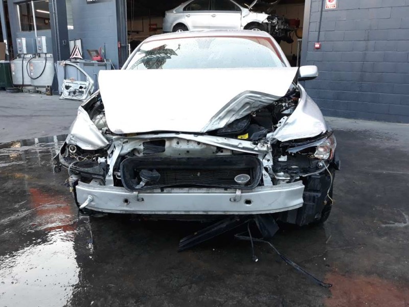 volvo s40 berlina del año 2005