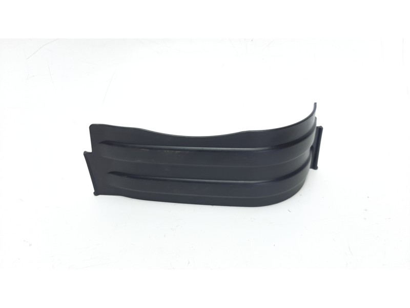 Recambio de moldura para honda forza 125 forza 125 referencia OEM IAM 81256K40F000  