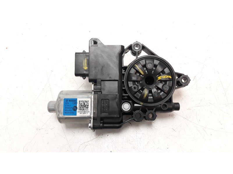 Recambio de motor elevalunas trasero izquierdo para kia xceed 1.4 tgdi cat referencia OEM IAM 83450J7020  