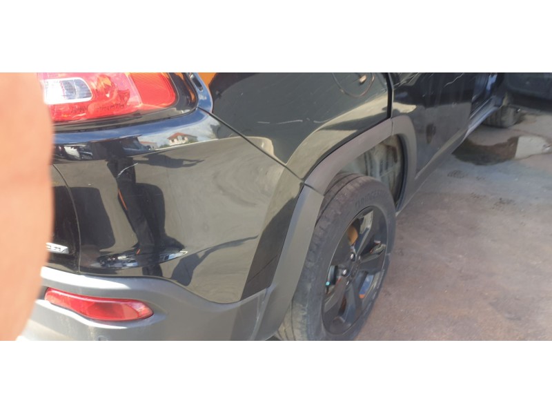 Recambio de amortiguador trasero derecho para jeep cherokee limited 4wd referencia OEM IAM 68224866AC  