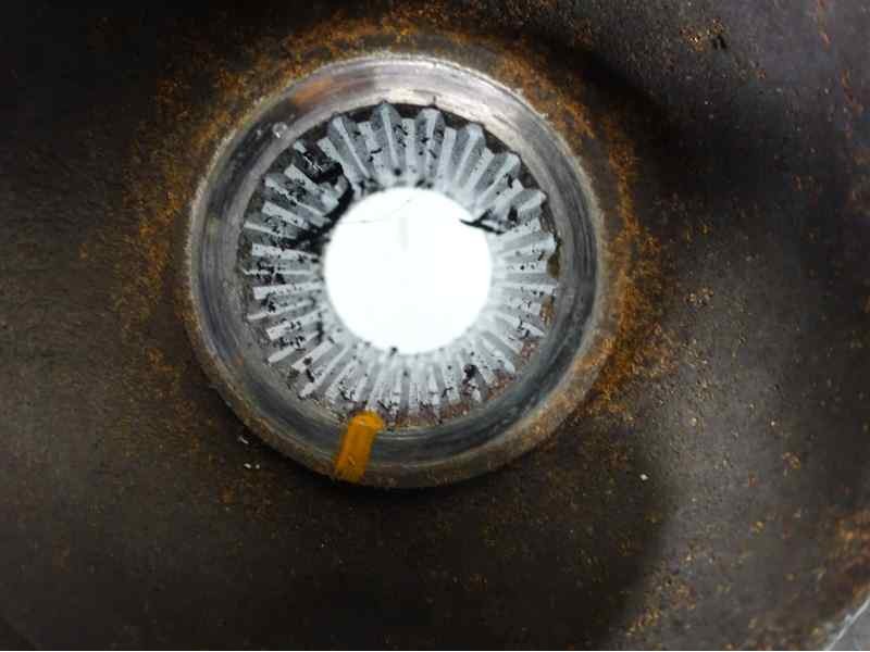 Recambio de mangueta delantera izquierda para citroen c2 vtr referencia OEM IAM   