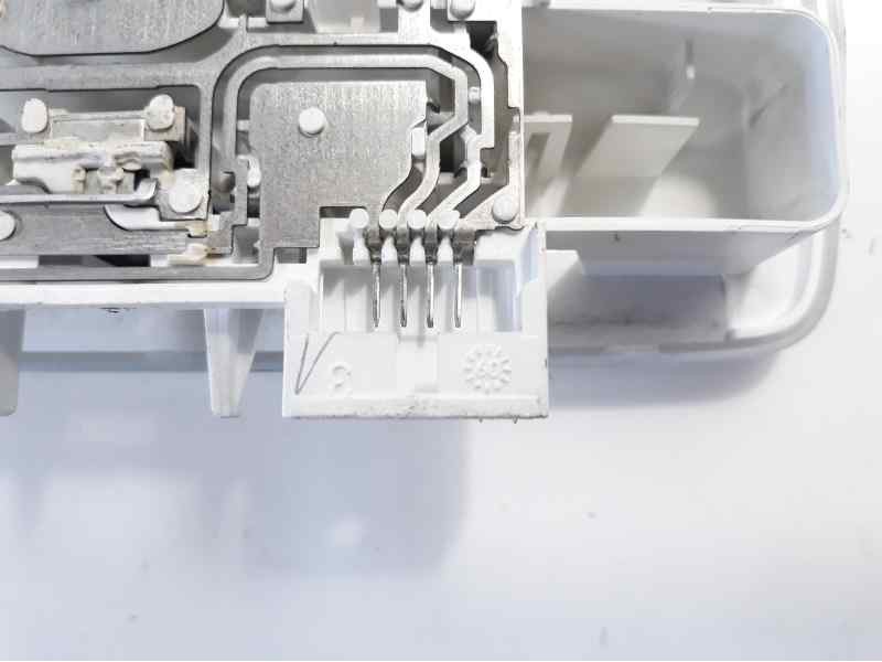 Recambio de luz interior para renault megane iii berlina 5 p dynamique referencia OEM IAM 264300007R  