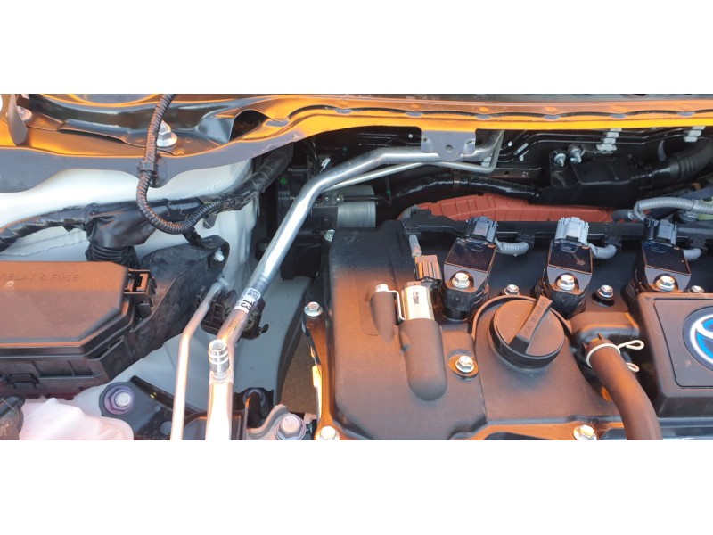 Recambio de abs para toyota corolla (e21) hybrid style referencia OEM IAM 4405002K81  