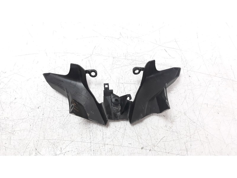 Recambio de moldura para honda forza nss 750 referencia OEM IAM 53257MKVD0  