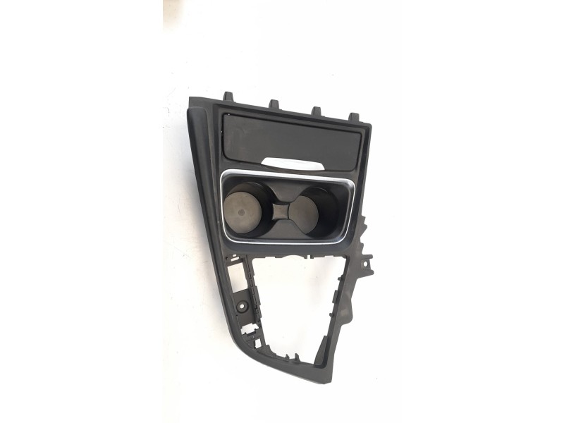 Recambio de cenicero para bmw serie 3 lim. (f30) 320d referencia OEM IAM 9218925  