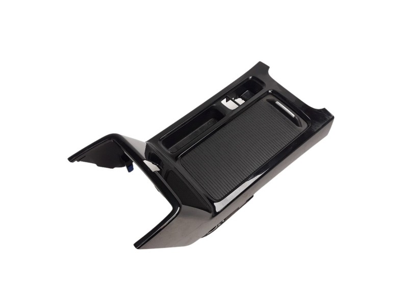 Recambio de moldura para kia xceed 1.4 tgdi cat referencia OEM IAM 84620J7000  