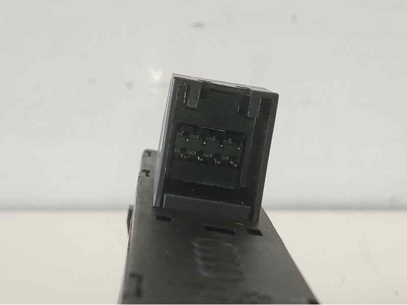 Recambio de interruptor para audi a4 ber. (b8) basis referencia OEM IAM 8K0959673F  