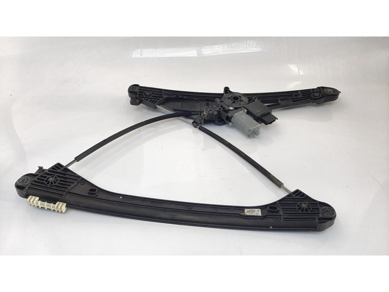 Recambio de elevalunas delantero izquierdo para peugeot 3008 allure pack referencia OEM IAM 9810488980  