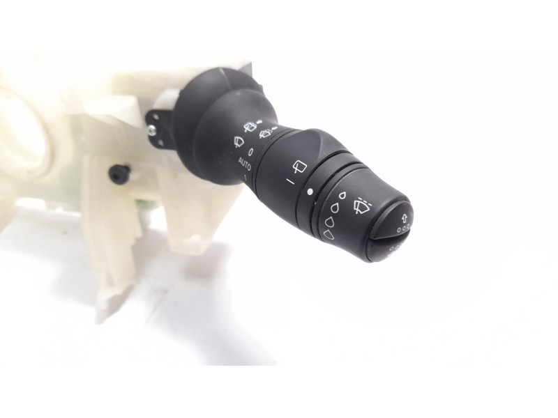 Recambio de mando multifuncion para renault megane iii berlina 5 p 1.5 dci diesel fap referencia OEM IAM 255670019R  