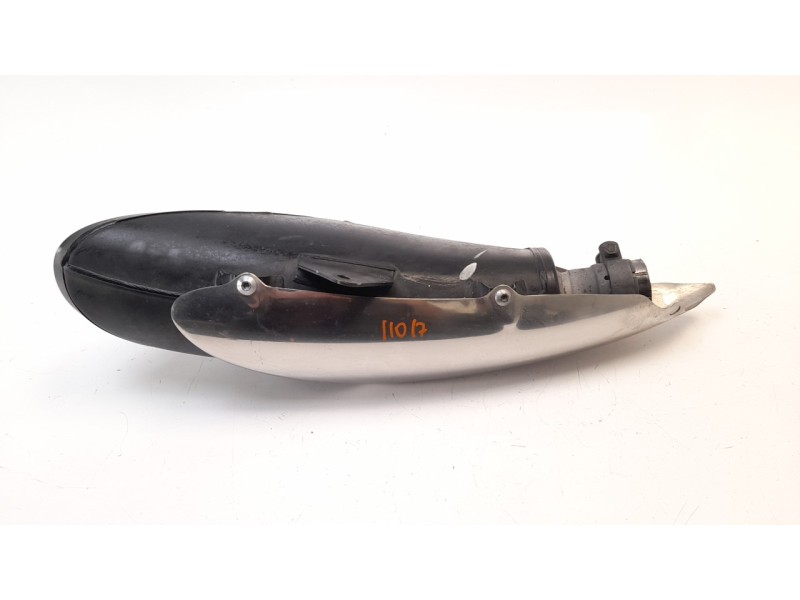 Recambio de silenciador trasero para suzuki gladius 650 referencia OEM IAM 1431044H00000  