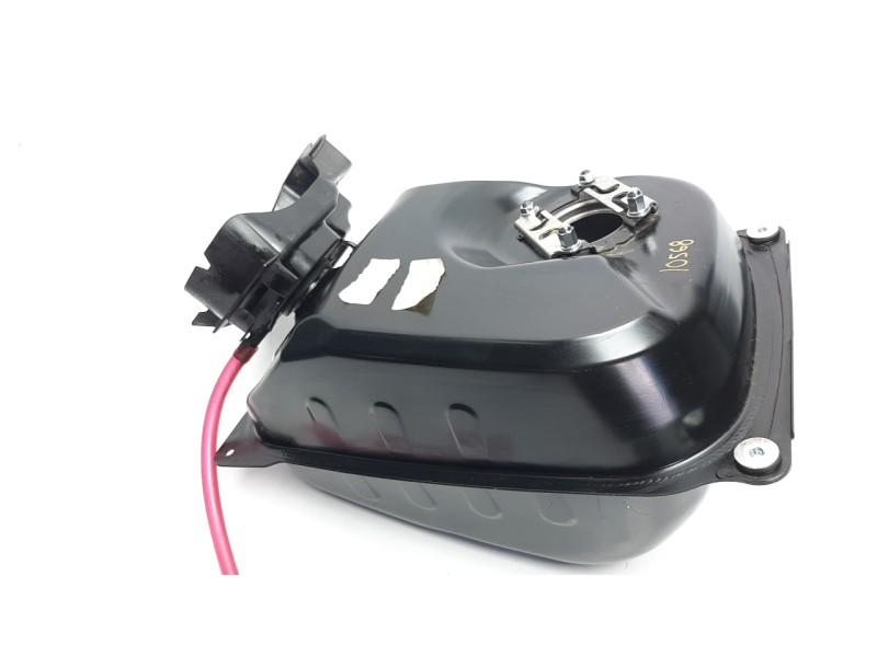 Recambio de deposito combustible para honda forza 125 forza 125 referencia OEM IAM 17510K0BT00  
