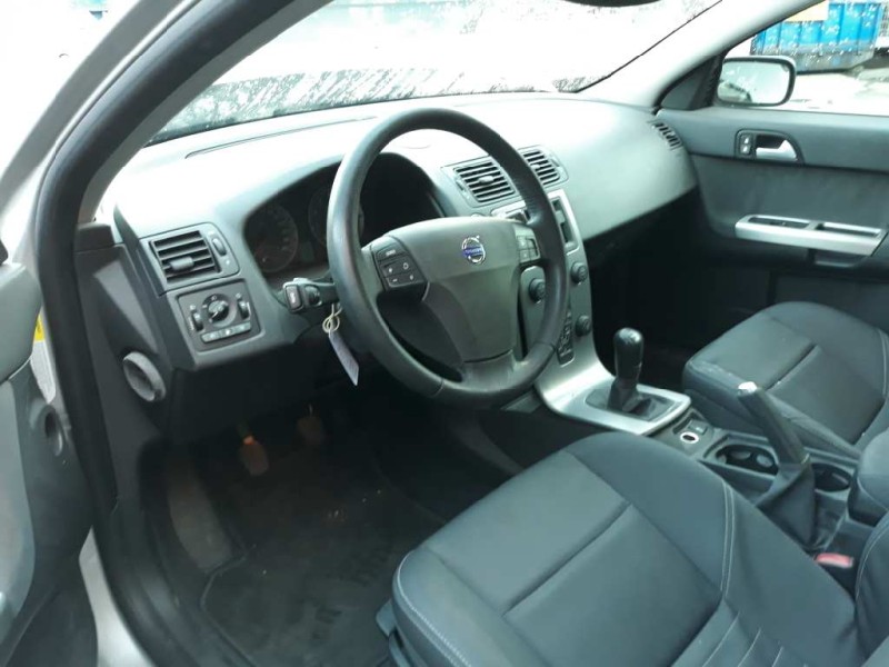 volvo s40 berlina del año 2005