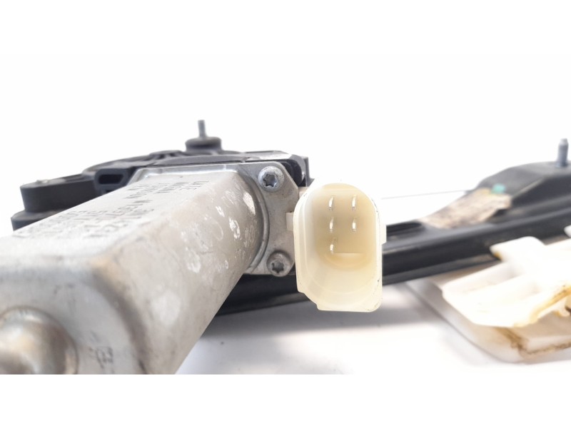 Recambio de elevalunas trasero derecho para bmw serie 3 lim. (f30) 320d referencia OEM IAM 7259818 106063320 