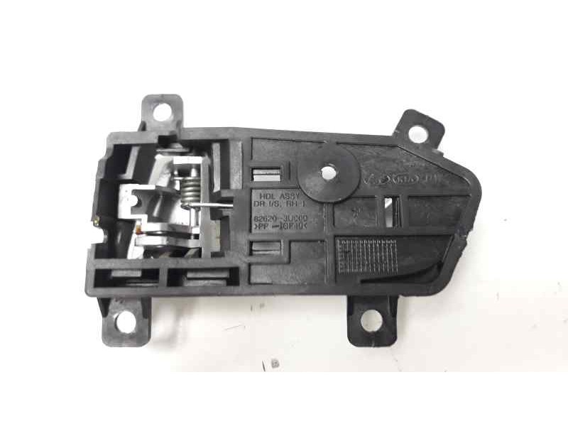 Recambio de maneta interior delantera derecha para kia sportage concept 4x2 referencia OEM IAM 826203W000  