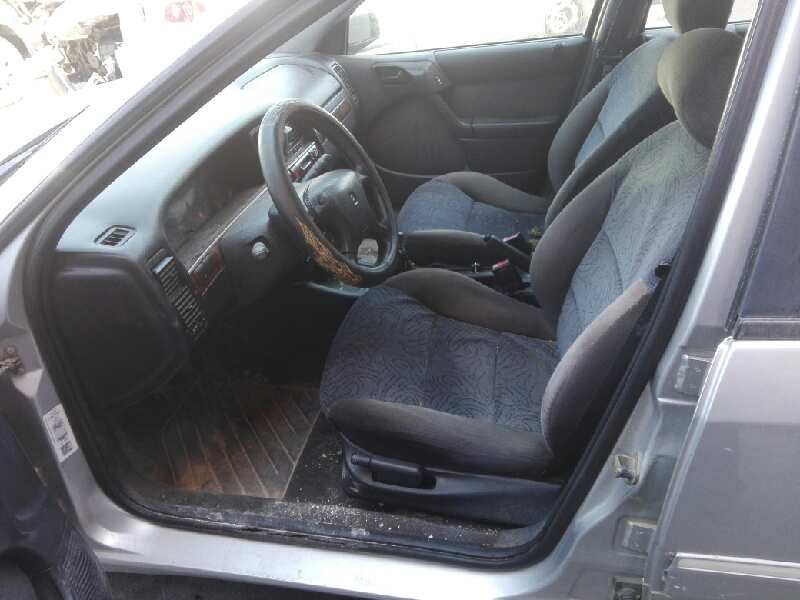 citroen xantia berlina del año 1999