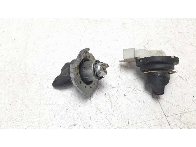 Recambio de conmutador de arranque para piaggio (vespa) piaggio liberty 125 iget referencia OEM IAM 5A001269  