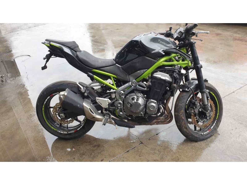 kawasaki z 900 del año 2018