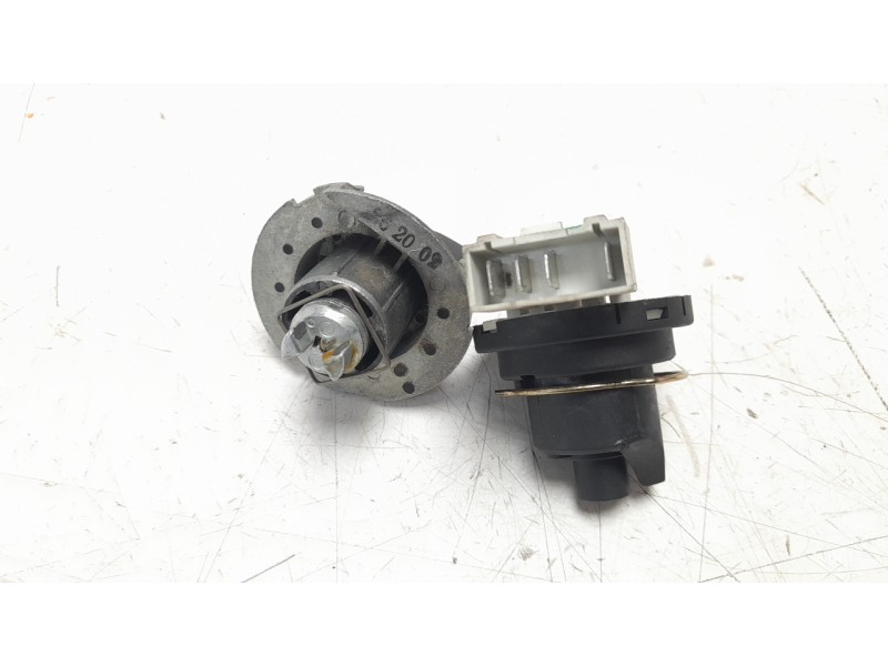 Recambio de conmutador de arranque para piaggio (vespa) piaggio liberty 125 iget referencia OEM IAM 5A001269  