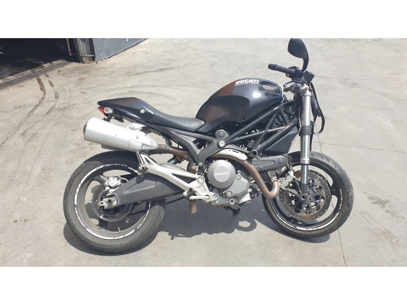 ducati monster 696 del año 2007