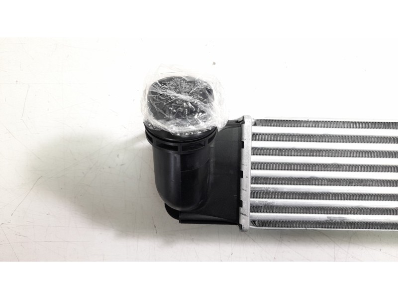 Recambio de intercooler para dacia duster referencia OEM IAM 8200880552 NRF30357 