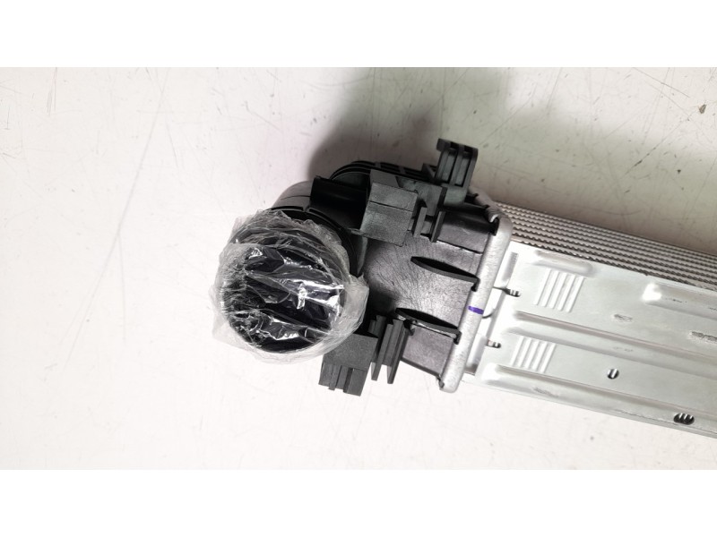 Recambio de intercooler para dacia duster referencia OEM IAM 8200880552 NRF30357 