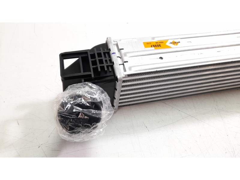 Recambio de intercooler para dacia duster referencia OEM IAM 8200880552 NRF30357 