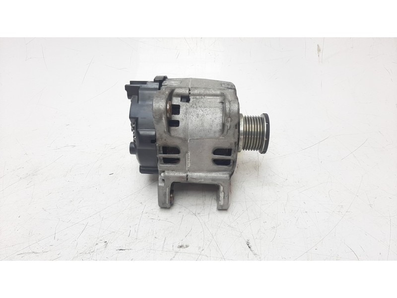 Recambio de alternador para renault scenic iv 1.2 tce energy referencia OEM IAM 231006677R ALF070501HQ A10790