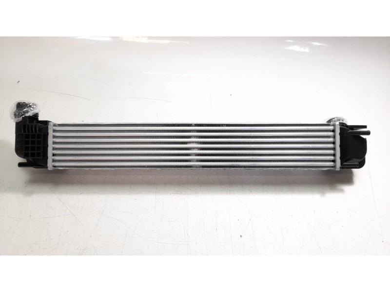 Recambio de intercooler para dacia duster referencia OEM IAM 8200880552 NRF30357 