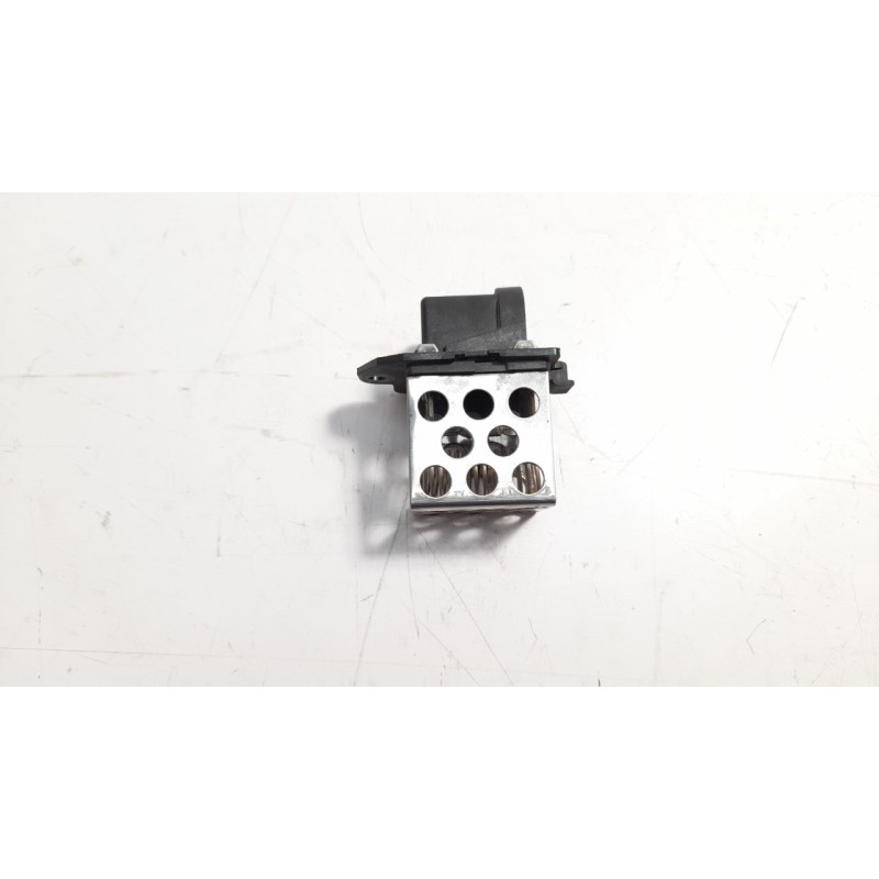 Recambio de resistencia calefaccion para renault megane iii berlina 5 p 1.5 dci diesel fap referencia OEM IAM K1528K  