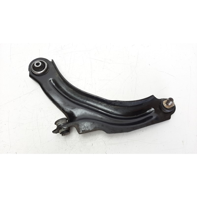 Recambio de brazo suspension inferior delantero izquierdo para renault clio iv 1.5 dci diesel fap referencia OEM IAM 545052354R 