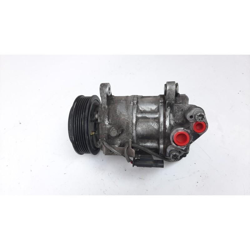 Recambio de compresor aire acondicionado para bmw serie 1 lim. (f40) 2.0 16v turbodiesel referencia OEM IAM 64527948797  