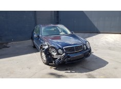 mercedes-benz clase e (w211) berlina del año 2002 2