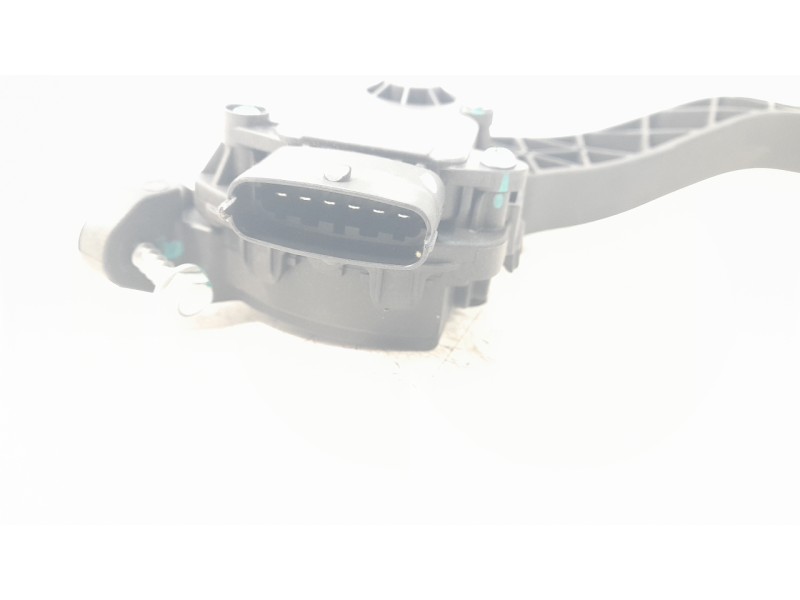 Recambio de pedal acelerador para mg hs comfort referencia OEM IAM 50100601  