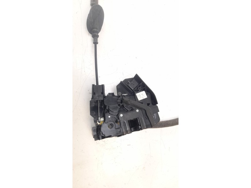 Recambio de cerradura puerta trasera derecha para renault scenic iv 1.2 tce energy referencia OEM IAM 825027986R  825020600R