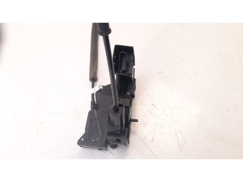 Recambio de cerradura puerta trasera derecha para renault scenic iv 1.2 tce energy referencia OEM IAM 825027986R  825020600R