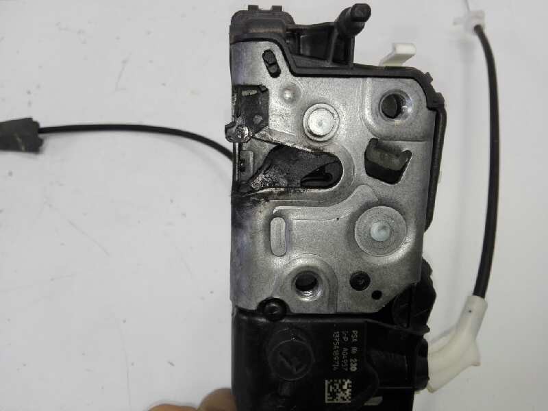 Recambio de cerradura puerta delantera derecha para peugeot 5008 active referencia OEM IAM 9800623380  