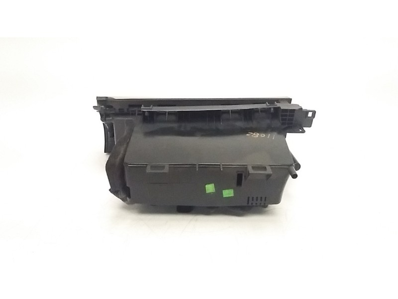 Recambio de guantera para mercedes-benz clase b (w245) 2.0 cdi cat referencia OEM IAM JC1005483  