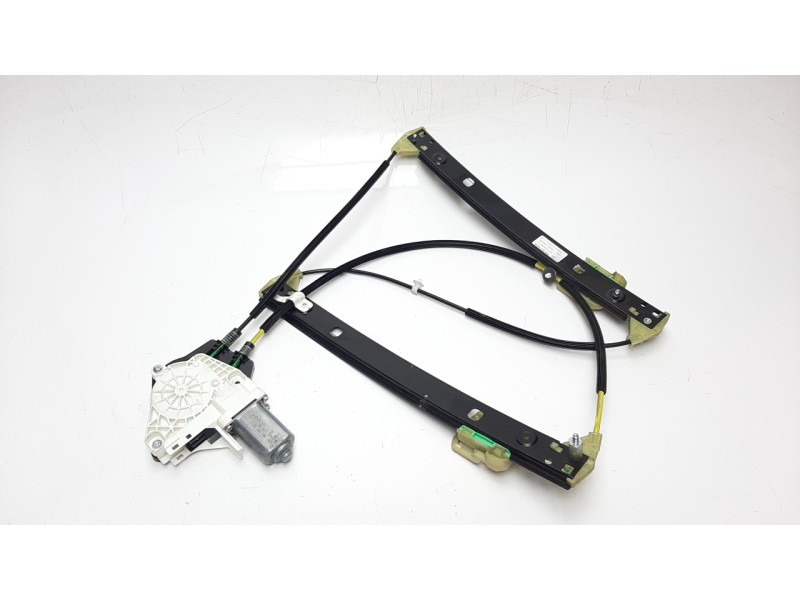 Recambio de elevalunas delantero derecho para audi a1 (8xk) 1.6 tdi referencia OEM IAM 8X4837462A 106022718 
