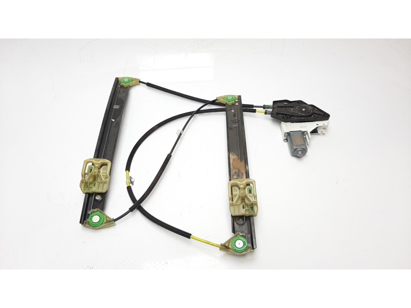 Recambio de elevalunas delantero derecho para audi a1 (8xk) 1.6 tdi referencia OEM IAM 8X4837462A 106022718 