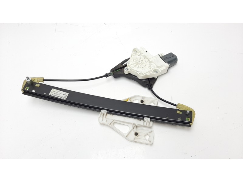 Recambio de elevalunas trasero derecho para audi a1 (8xk) 1.6 tdi referencia OEM IAM 8X4839462A  