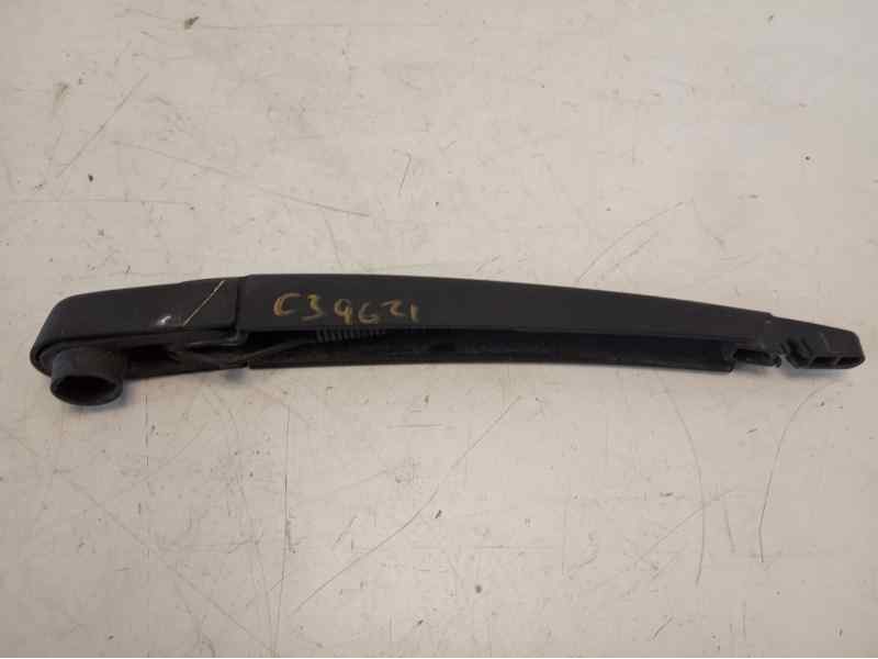 Recambio de brazo limpia trasero para citroen c3 business referencia OEM IAM   