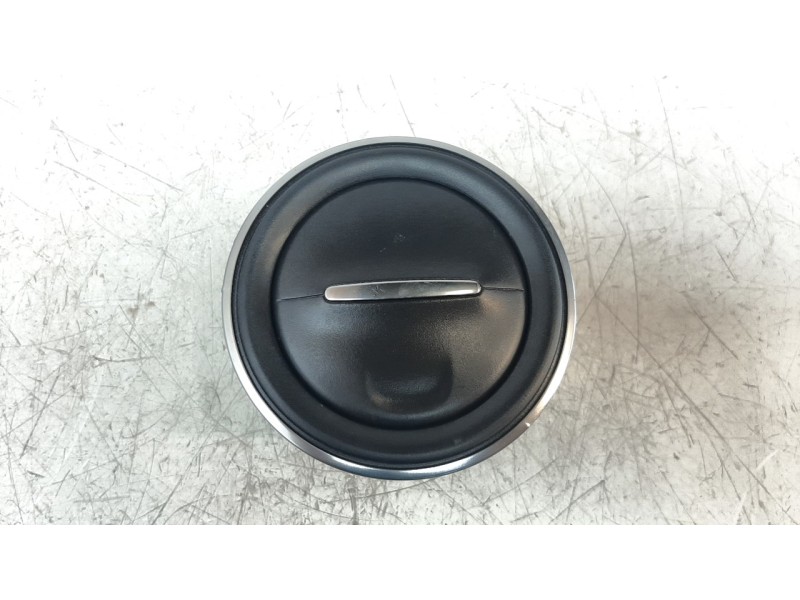 Recambio de aireador para dacia duster ii 1.5 blue dci diesel fap cat referencia OEM IAM 687603688R 687603931R 687600069R