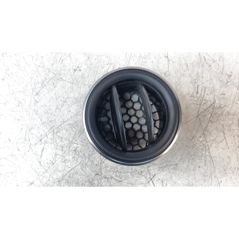 Recambio de aireador para dacia duster ii 1.5 blue dci diesel fap cat referencia OEM IAM 687603688R 687603931R 687600069R