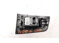 Recambio de mando elevalunas delantero derecho para bmw serie 1 lim. (f40) 2.0 16v turbodiesel referencia OEM IAM 61317950756   2