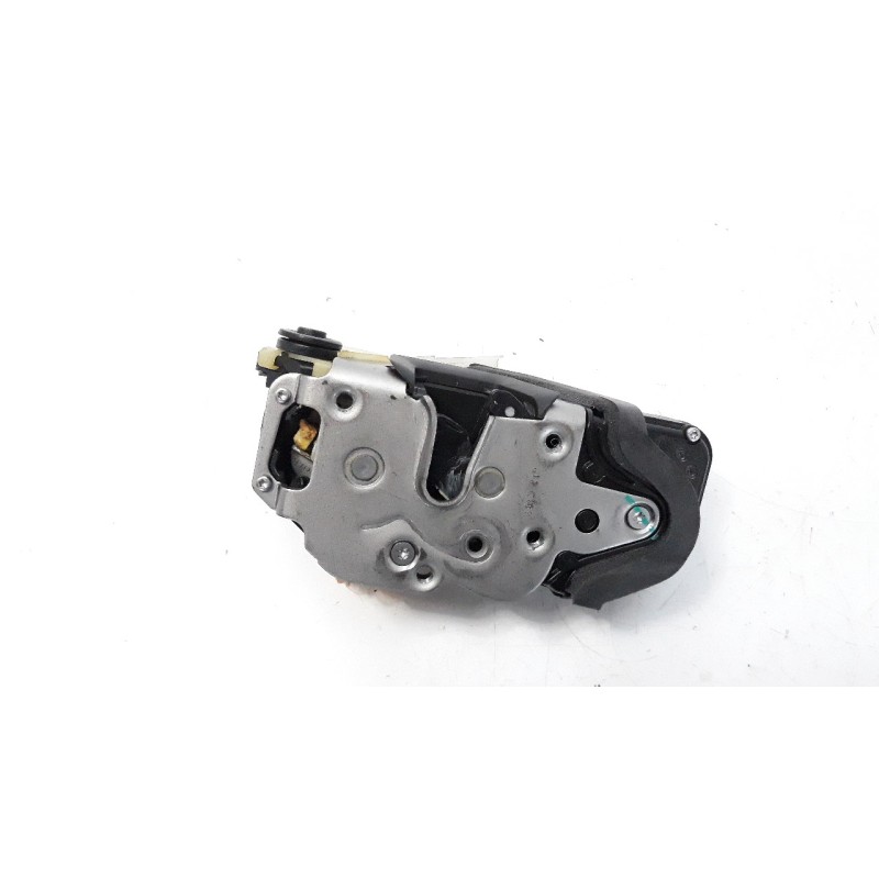 Recambio de cerradura puerta trasera derecha para chevrolet malibu 2.0 diesel cat referencia OEM IAM 13579566  EZCPL011
