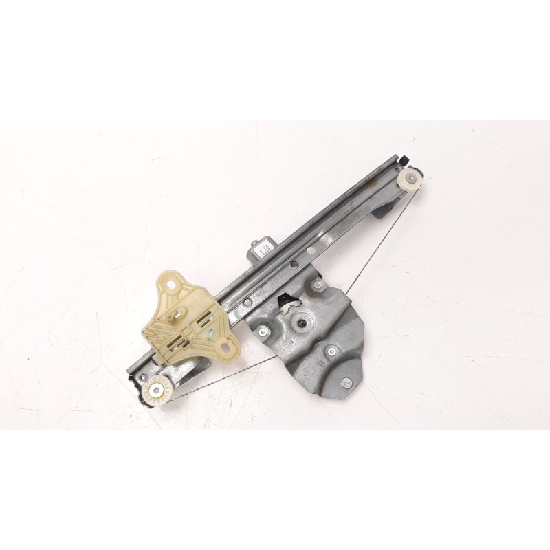 Recambio de elevalunas trasero derecho para renault clio iv 1.5 dci diesel fap referencia OEM IAM 827008880R  