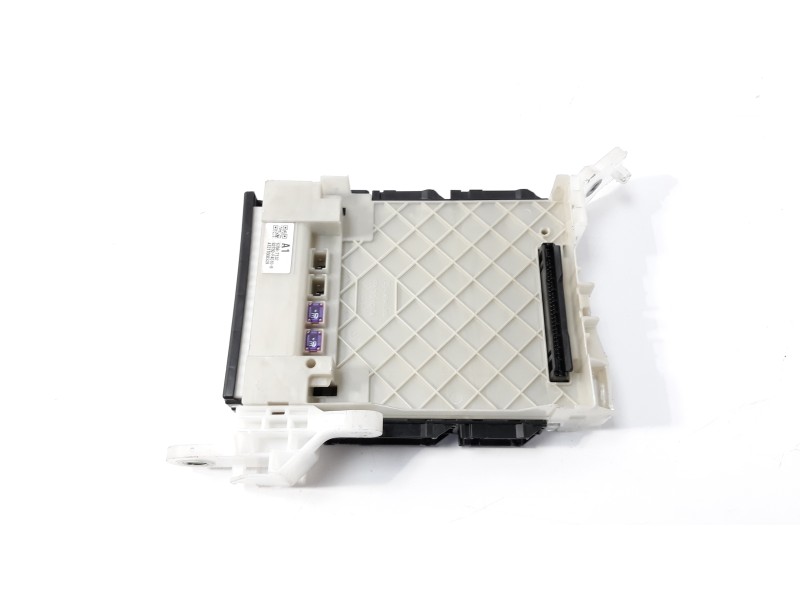 Recambio de caja reles / fusibles para toyota c-hr hybrid advance referencia OEM IAM 82730F4010B  