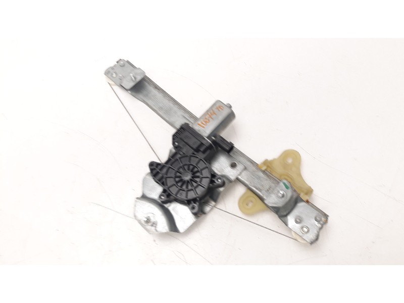 Recambio de elevalunas trasero derecho para renault clio iv 1.5 dci diesel fap referencia OEM IAM 827008880R  