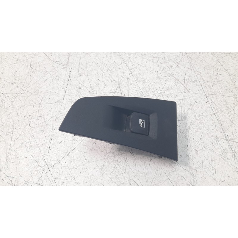 Recambio de mando elevalunas trasero izquierdo para bmw serie 1 lim. (f40) 2.0 16v turbodiesel referencia OEM IAM 7950756  