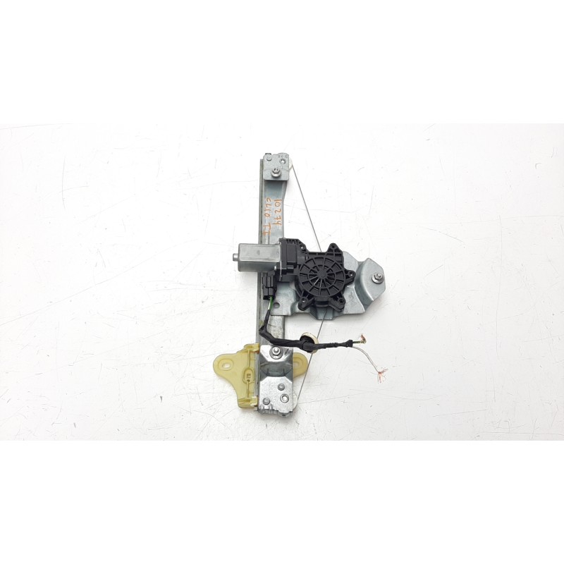 Recambio de elevalunas trasero izquierdo para renault clio iv 1.5 dci diesel fap referencia OEM IAM 82701050R  